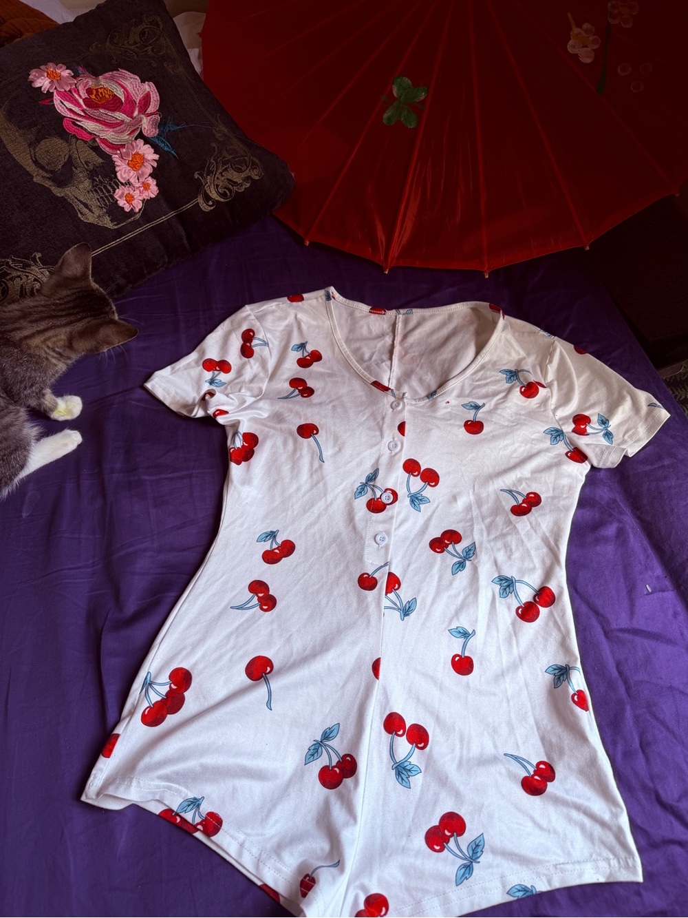 Zaful White Cherry Print Short Sleeve Romper